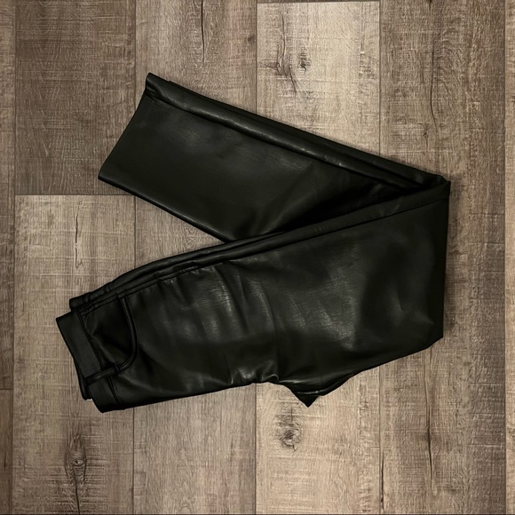 Aritzia  Iconic Melina Pants - Picture 10 of 11